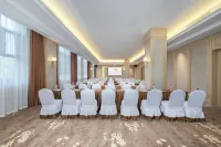 Vienna Hotel (Xingtai Neiqiu) - parking