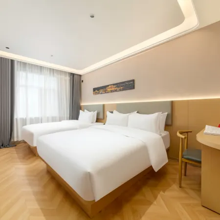 Berlin Hotel (Xinzhou Ancient City North Gate Branch)