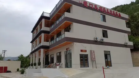 Secretary CAI's Rural Inn Отели рядом с достопримечательностью «Qutang Gorge»