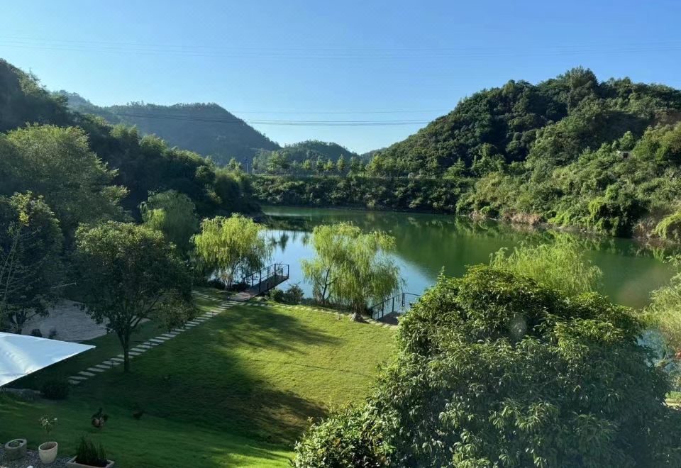 [Shuimu Caotang Homestay의 평화로운 외관]