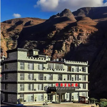 Four Seasons Oxygen-Rich Manor