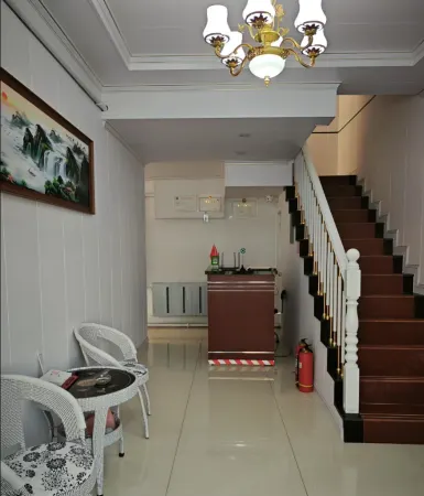 Cuogangzhen Baiyun Kelou