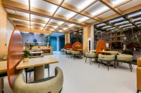 Yunman Hotel Hotels in Yingjiang