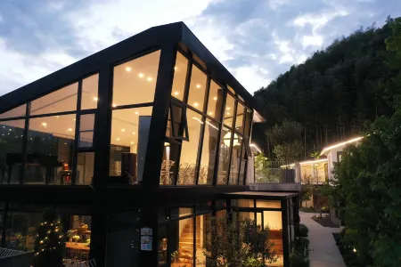 1968 Suites Отели рядом с достопримечательностью «Siming Lake»