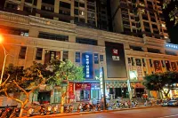 Xana Lite Hotel (Cangxi County Government Jingang International) - parking