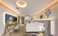 Andaman Embrace Patong - バルコニー