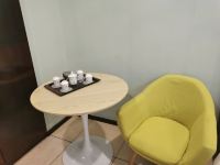 三碧(3B)花苑酒店(慈溪宁波大学科技学院店) - 家庭影院三床房