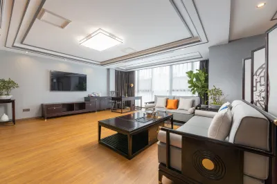 Floral Hotel· Silicon Famous Villa (Shanghai International Tourism Resort Wildlife Park) Hotels near Pudong Characteristic Agricultural Products Wholesale Direct Marketing Center
