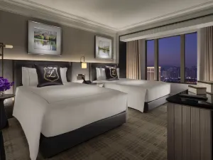 The Londoner Hotel