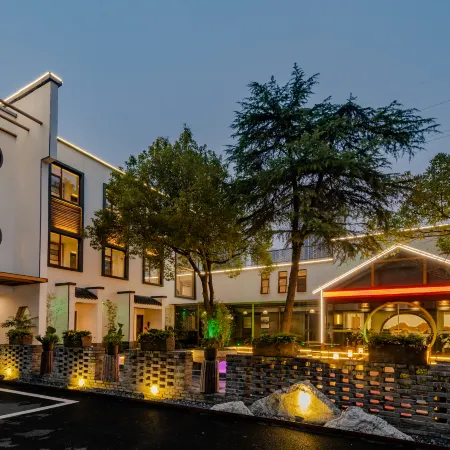 Hefei Leiyuan Boutique Homestay (Leijie Night Market Square)