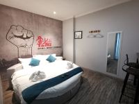 2020酒店(如皋海阳路店) - 个性大床房（无窗）