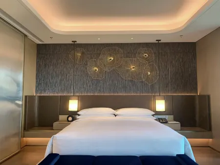 Renaissance Shenzhen Bay Hotel