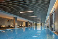Xuchang Rebecca Furong Resort (Zhengxu Light Rail Furong Lake Station) - Romantic