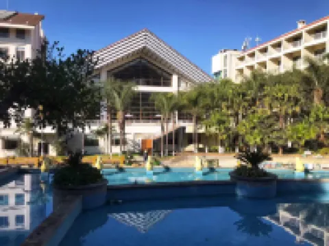 Hongge Hot Spring Resort Hotels in Yanbian