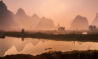 Floral·Puyue Creek Homestay (Yangshuo West Street Lijiang Branch)