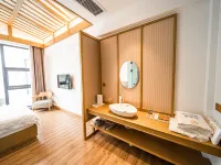 Yueyang Bamboo Mountain Residence