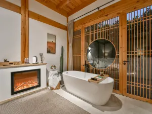 Blue Moon House Homestay