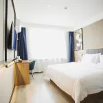 7 Days Premium Hotel (Dingzhou Zhongshan Road Railway Station) - 2-Star