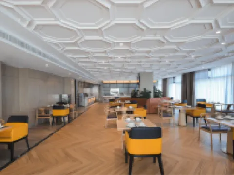 ウィーン インターナショナルホテル(黄石大冶センター高速鉄道駅) 大冶のホテル