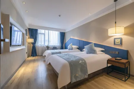 Four Seasons Qingteng Hotel (Ningbo Tianyi Square Penglai)