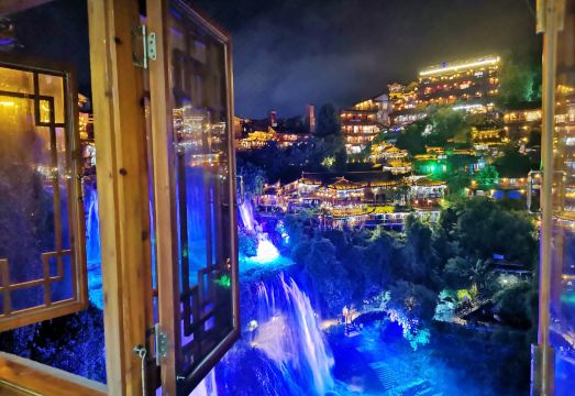 푸룽 타운 티안추안 인 전경