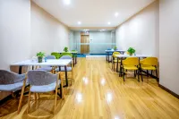 7Days Inn Hotel (Huairen Xintiandi Shopping Plaza) - breakfast