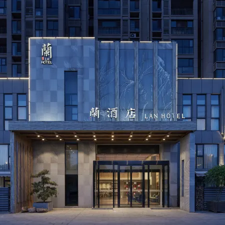 Lan Hotel