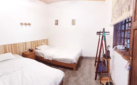 Changting Qingyi Pusu Inn Отели рядом с достопримечательностью «Tingzhou Confucian Temple»