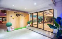 Phuthan Hotel Hoteles en Tha Chang
