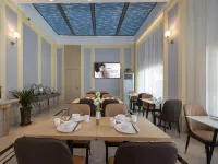 Vienna Hotel (Shexian Hotel) - breakfast