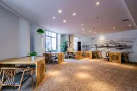 Simmanju Chengdu Kuanzhai Alley Fuqin Subway Station Hotel - Ramah Hewan Peliharaan