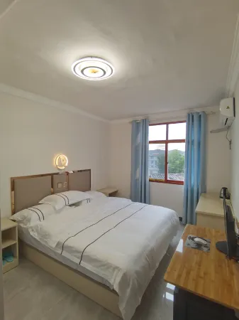 lufeng longxinyuan Hotel Отели рядом с достопримечательностью «Lufeng Dinosaur Fossil Site»