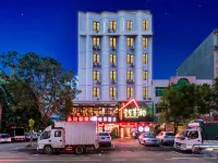 Elan Hotel Hotels near Red Detachment of Women Memorial Gardens