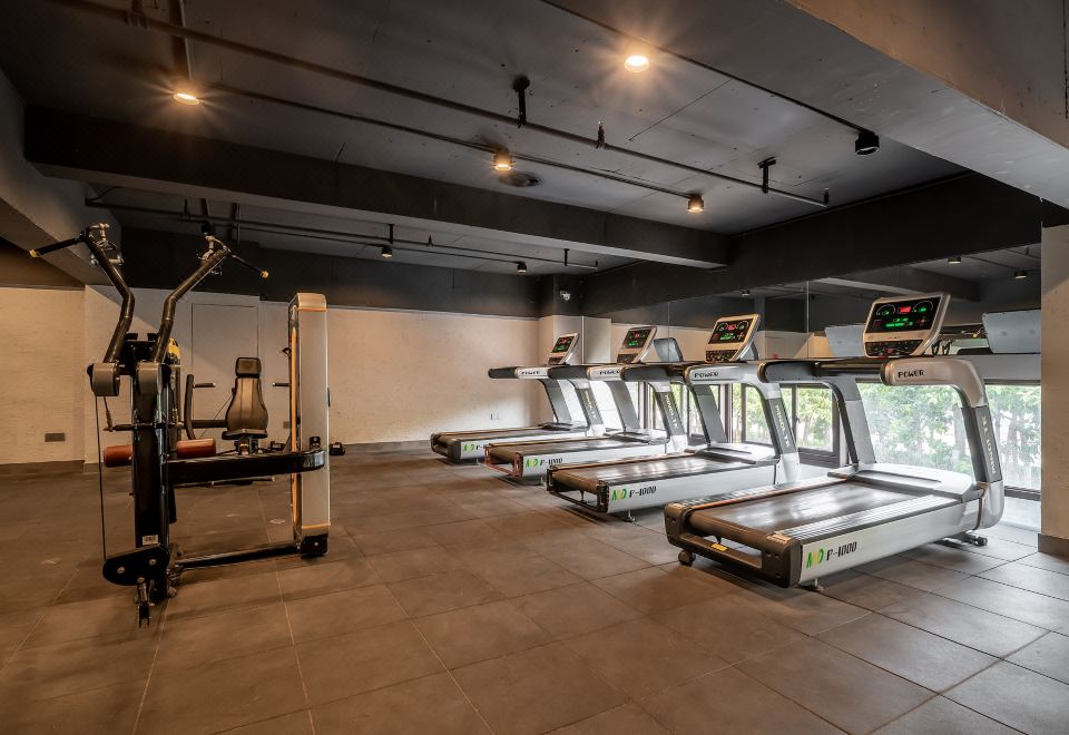 청춘 선샤인 호텔