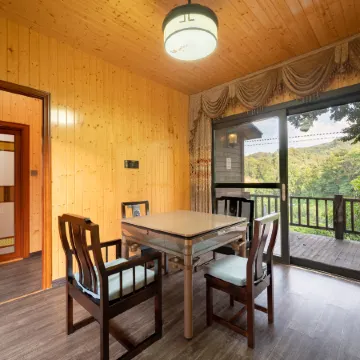 Xunwuhuakai B&B