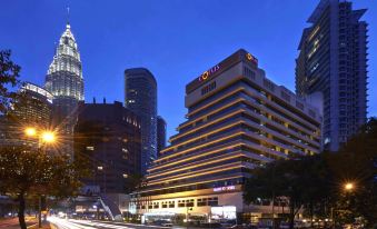 8. Corus KL..