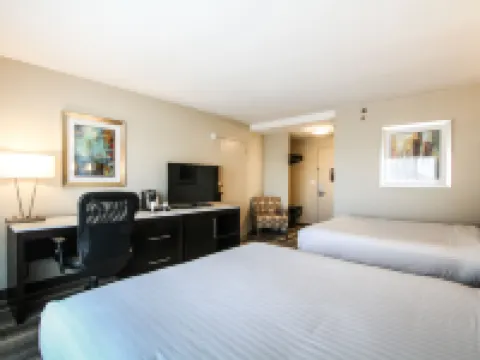 Holiday Inn Express San Diego Downtown by IHG Các khách sạn gần Sân bóng chày Petco Park