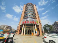 Orange Fruit Fashion Hotel (Dongguan Dalang Global Plaza) Hotel berhampiran Xiangtou Yinjing Commercial Street