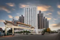 Moqi Cinema E-Sports Hotel (Malanshan Subway Station) Hotels near Malanshan Yuehu Cultural and Creative Town - Malanshan Space