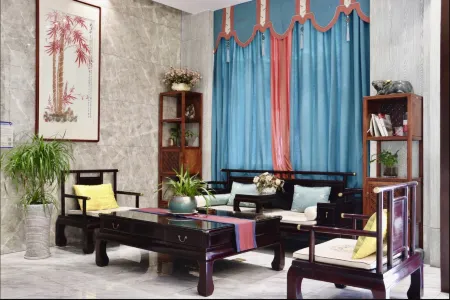 Yongkang Xinlong Hotel Отели рядом с достопримечательностью «Huafushan Scenic Area»