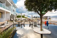 Yinhua Lake View Garden Hotel Hotels in Upper Section of the Erhai Lake Ecological Corridor