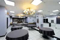 White Tourist Hotel - Bãi đậu xe
