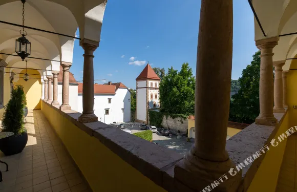 阿梅迪亞廣場威爾斯酒店，温德姆Trademark精選