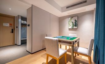 Taizhou Maitian Atour Hotel (Luqiao Shili Changjie Wuyue Plaza)