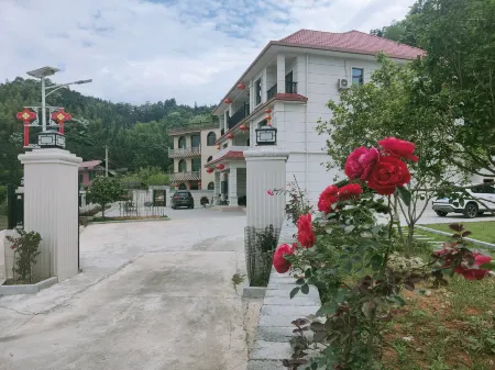 Shayuan Homestay, Muzhen, Anfu Yangshi Отели рядом с достопримечательностью «Yang Shi Mu»