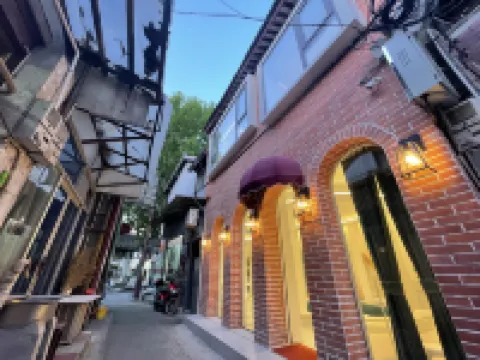 Zhaohua Xishi Guesthouse