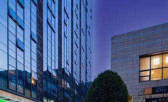 Starland Hotel Xiangjiangwan (Cangzhou Vientiane City Central Park)