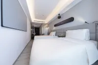 Zhuhai Jinwan Airport Aviation City Light Hotel Hotels near Zhuhai Jinwan Airport