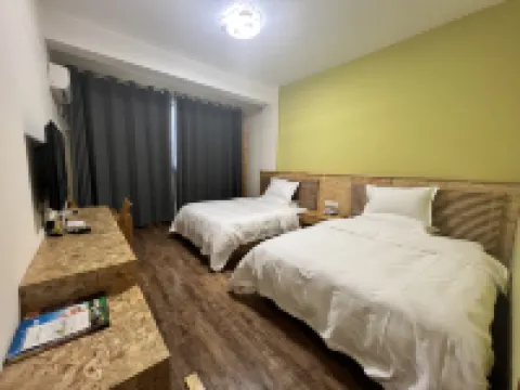 Qinling Apartment Hotels in Foping County