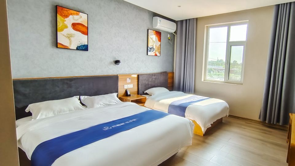 Home Inn Huayi Hotel (Liangshan Huatong Used Car Market)